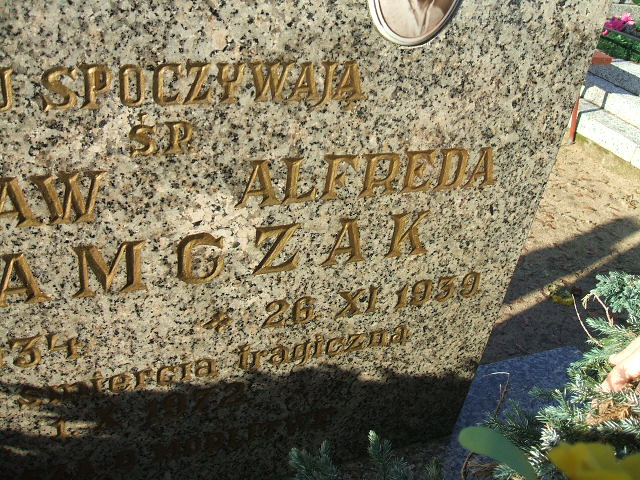 Grób Tomasz Adamczak