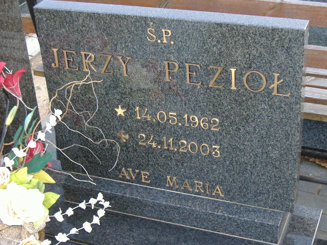 Grób BARTOSZ PĘZIOŁ