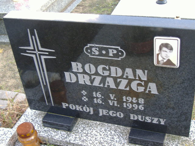 Grób BOGDAN DRZAZGA
