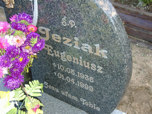 Grób EUGENIUSZ JEZIAK